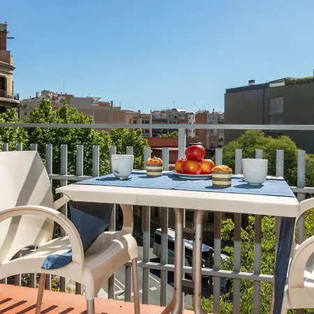 Apartment Eixample Esq Rocafort Diputacio By Interhome Barcelona